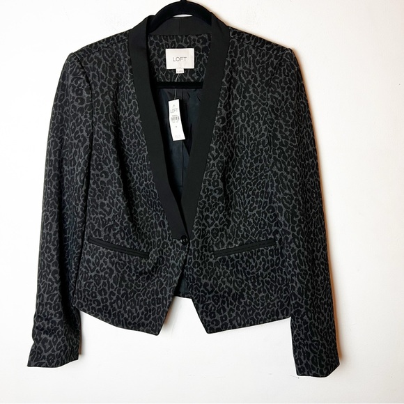 NWT SZ 4 Ann Taylor LOFT Gray & Black Cheetah Animal Print Blazer Top - Picture 2 of 7